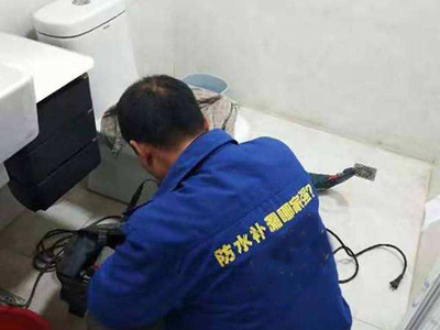 漳州厨房漏水维修〈免砸砖维修〉漳州阳台防水补漏师傅电话